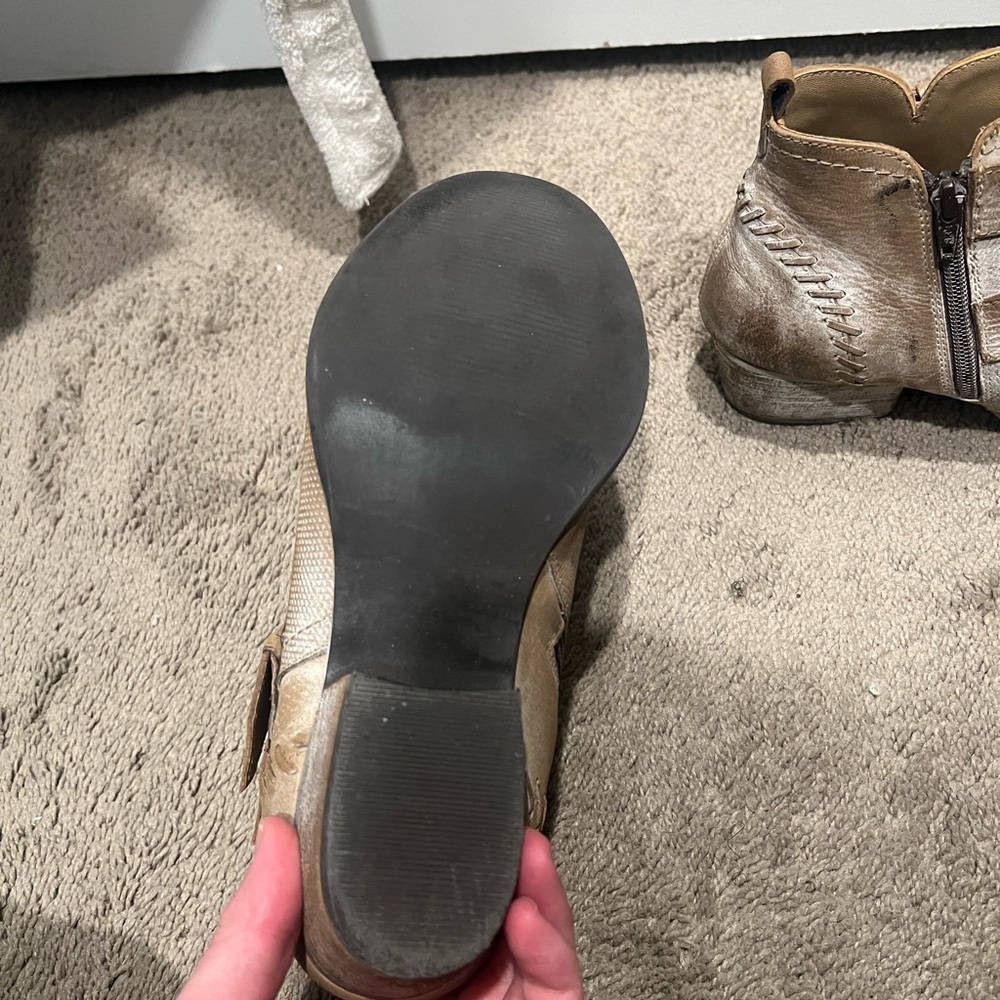 Roan Booties - image 3